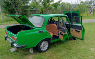 Moskvich 2140